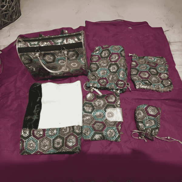 Picture of Samayik Kit With Hexagonal Pattern