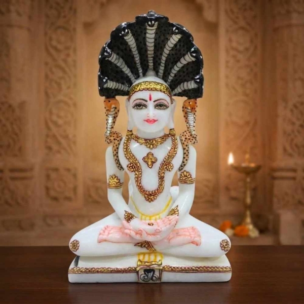 Picture of Parshwanath Bhagwan Idol In Marble (Size - 11 inches)